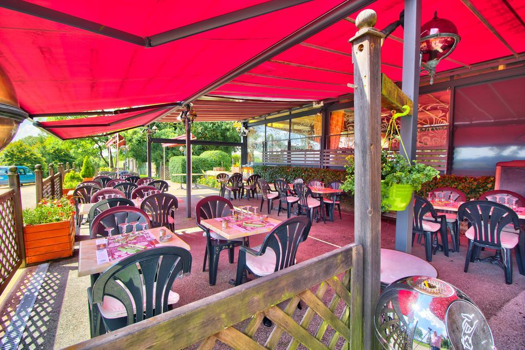 Logis Hotel Restaurant Le Chalet Du Mont Roland Sampans Экстерьер фото