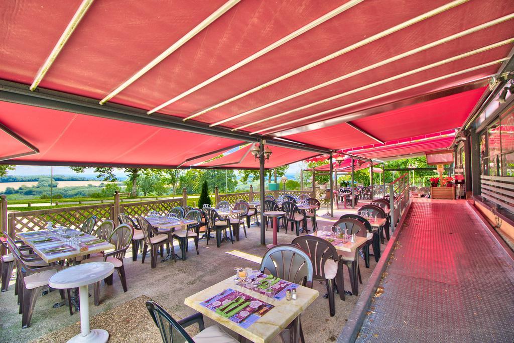 Logis Hotel Restaurant Le Chalet Du Mont Roland Sampans Экстерьер фото